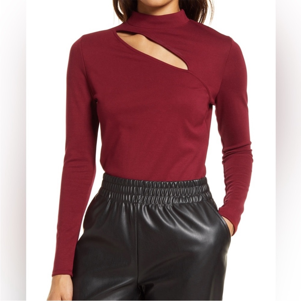 NWT Halogen Women's Burgundy Cut-Out Top - L